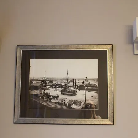 Old Cinema Loft Adelin Apartman