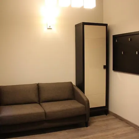 Old Cinema Loft Adelin Апартаменты Рига