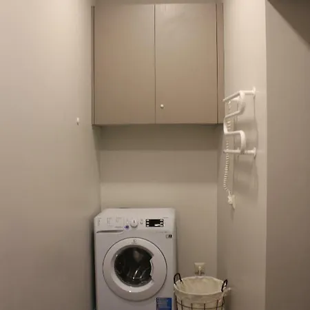 Old Cinema Loft Adelin Апартаменты Рига